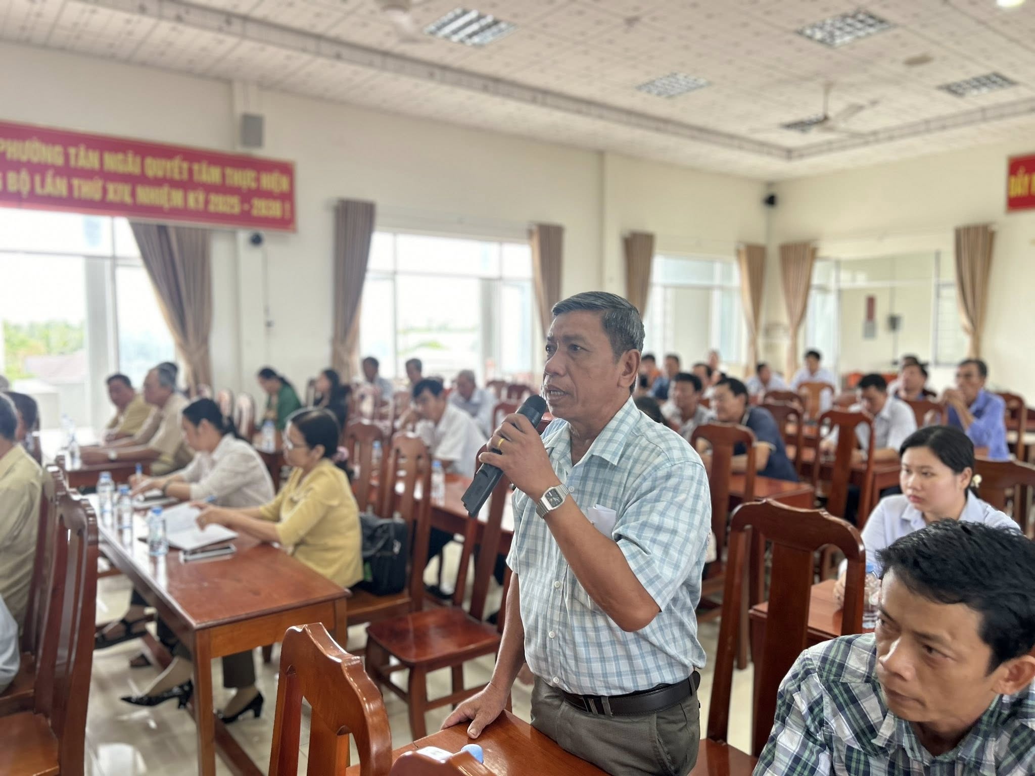 Đại biểu Hội đồng nhân dân tỉnh Vĩnh Long - Tiếp xúc cử tri phường Tân Ngãi