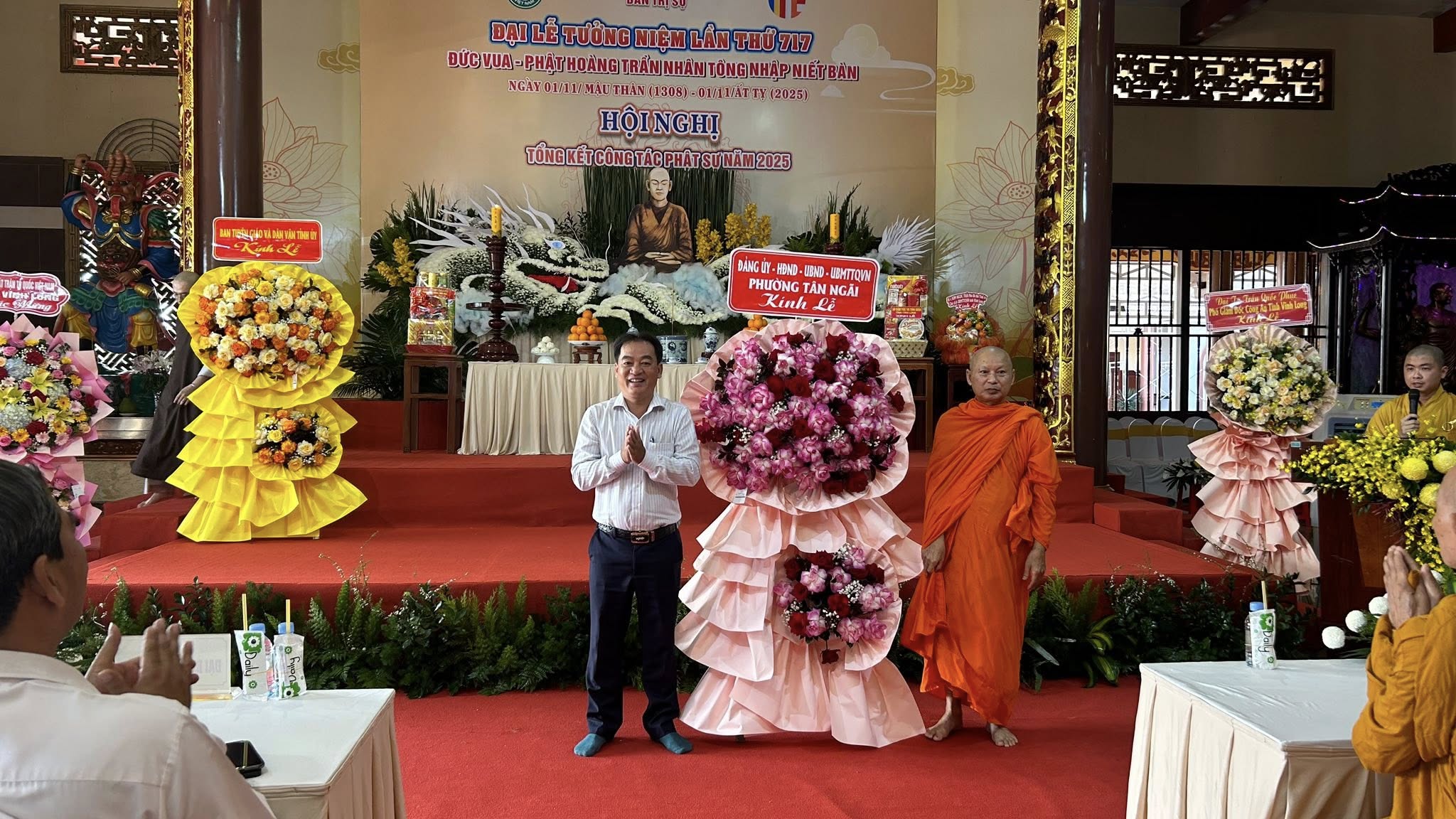 Lãnh đạo phường Tân Ngãi tham dự Đại lễ tưởng niệm lần thứ 717 Đức vua – Phật hoàng Trần Nhân Tông nhập Niết bàn(01/11/Mậu Thân(1308)-1/11/Ất Tỵ(2025)