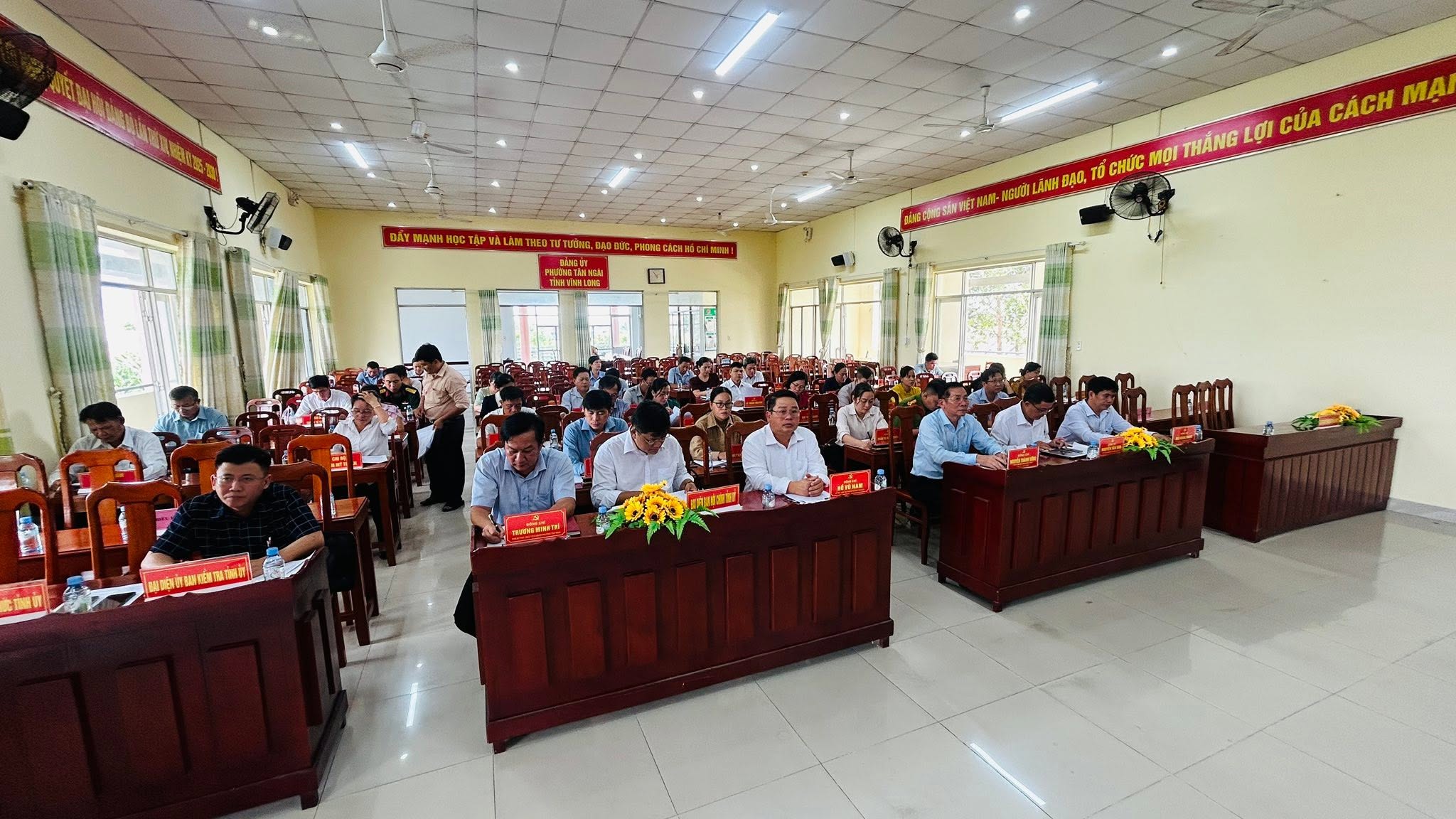 Đảng ủy phường Tân Ngãi - Sơ kết tình hình thực hiện Nghị quyết của Đảng bộ phường 6 tháng đầu năm 2026, đề ra phương hướng, nhiệm vụ 6 tháng cuối năm