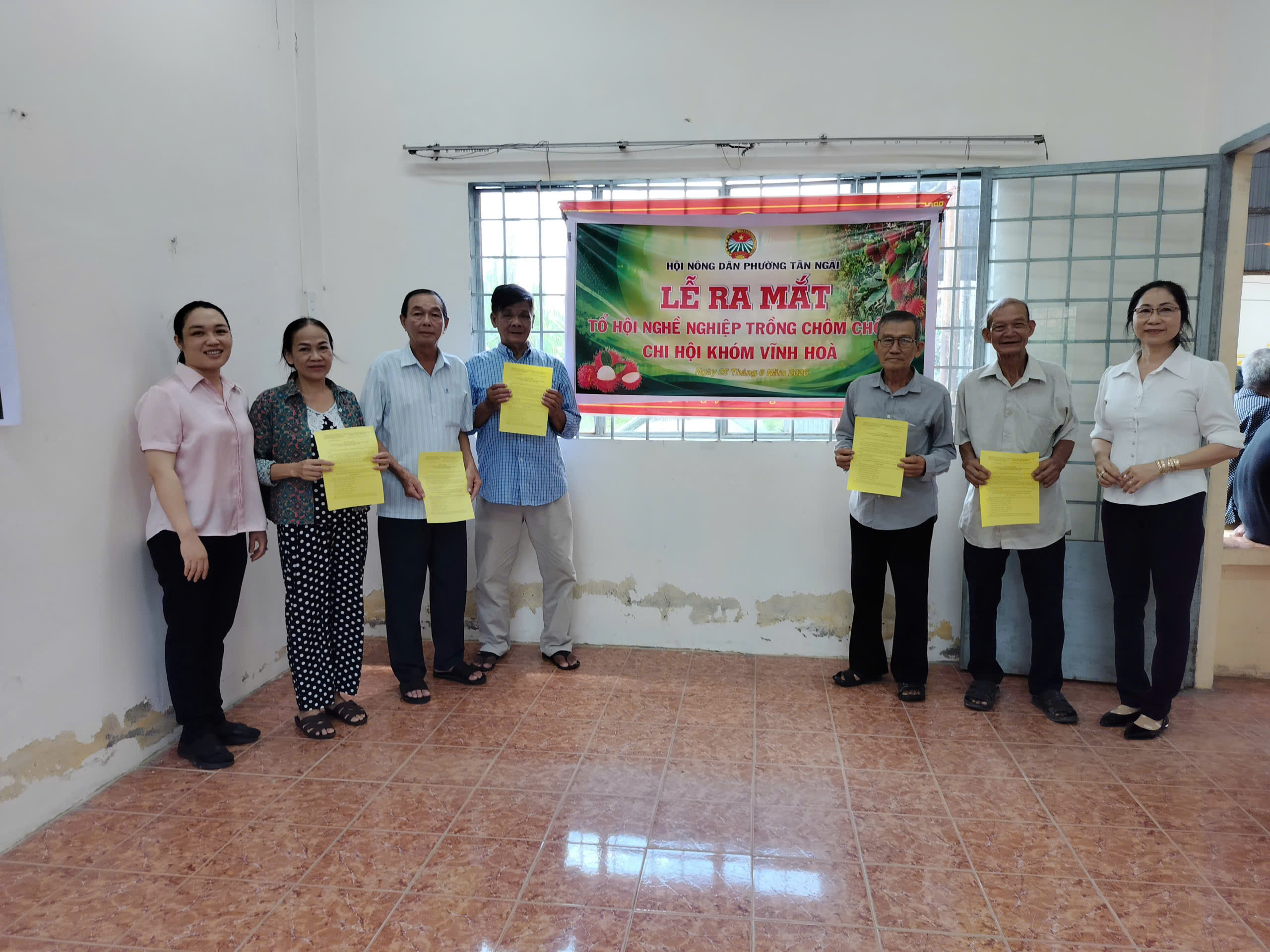 Hội Nông dân phường Tân Ngãi tổ chức Hội nghị Tuyên truyền BHYT, BHXH tự nguyện và ra mắt mô hình tổ tiết kiệm tham gia BHXH