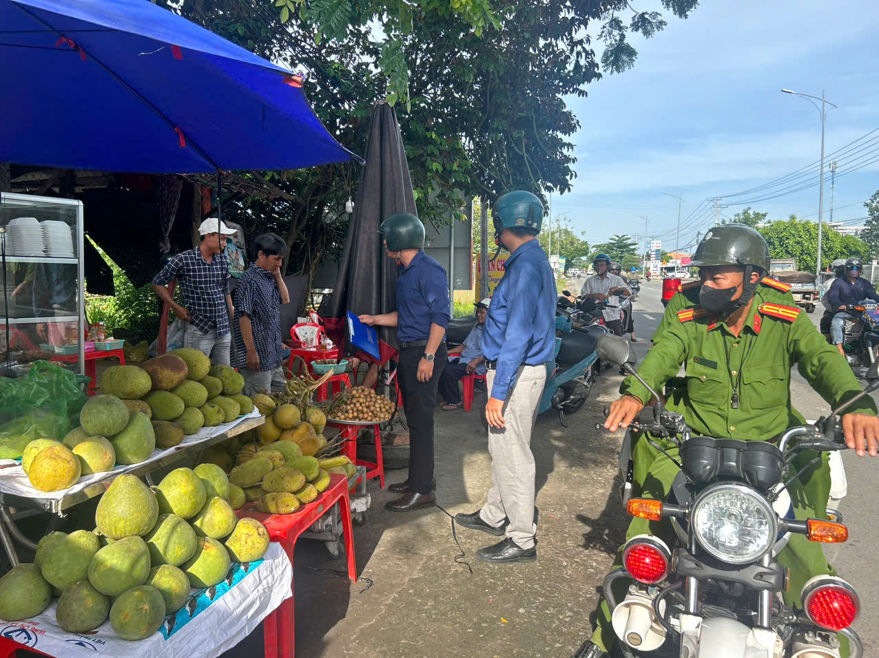 Ra quân lập lại trật tự đô thị