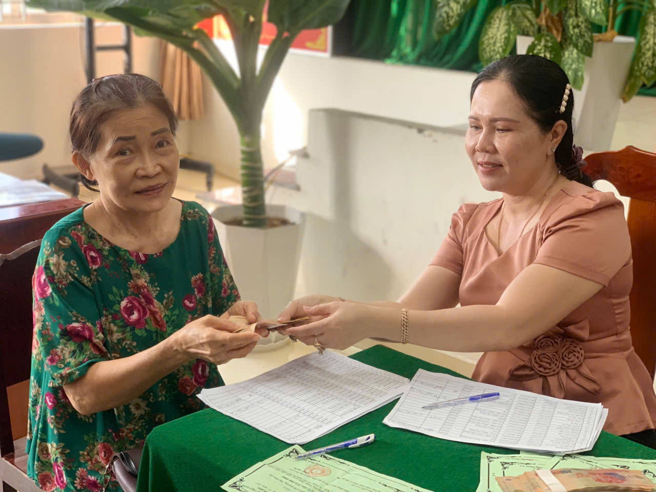 Phường Tân Ngãi tổ chức trao quà của Đảng, Nhà nước theo Nghị quyết 418/NQ-CP nhân dịp Đại hội XIV của Đảng và Tết Nguyên đán Bính Ngọ 2026