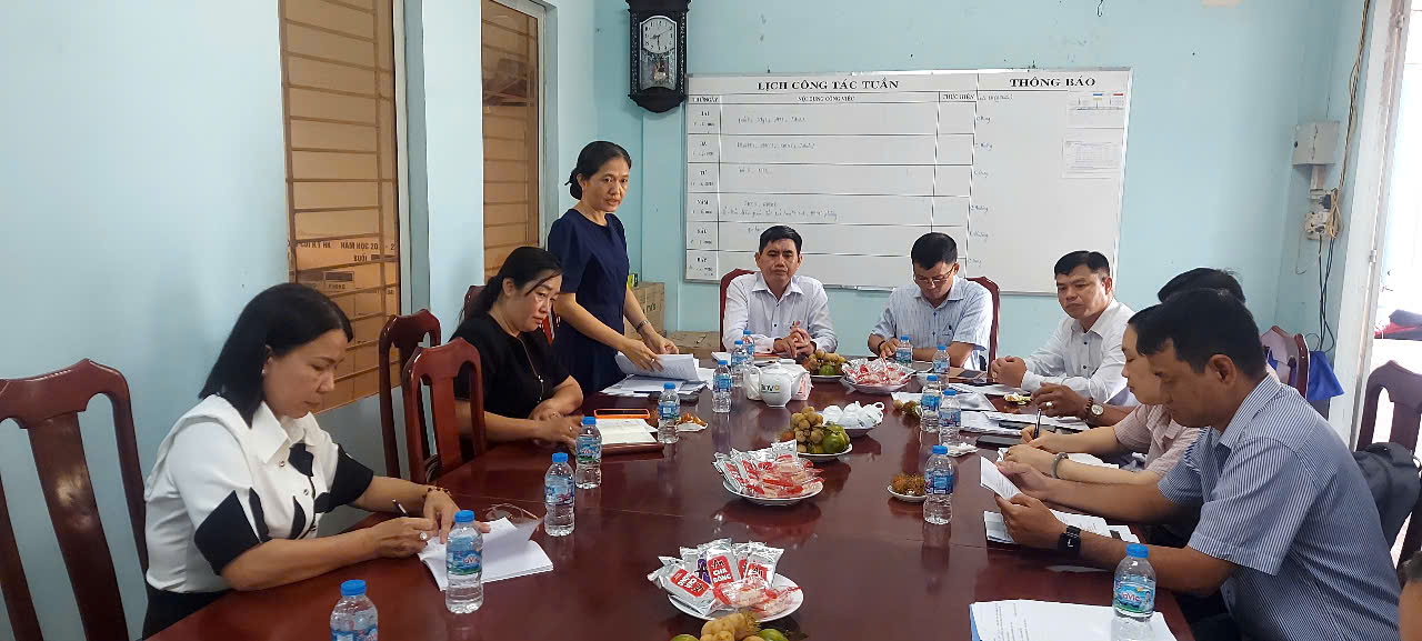 HĐND phường Tân Ngãi giám sát việc thực hiện quy định pháp luật về cơ sở vật chất, đội ngũ giáo viên và chất lượng giáo dục tại các trường trung học cơ sở trên địa bàn
